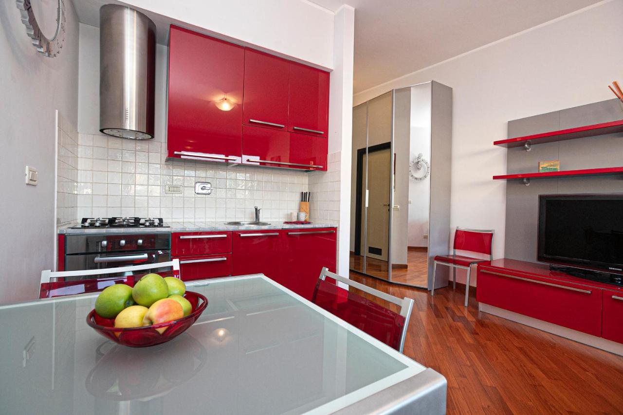 Real Italian Estate - Red Coral Apartment Генуа Екстериор снимка